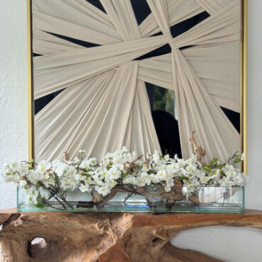 Vaso de Vidro Casa Moderna com Flores de Cerejeira