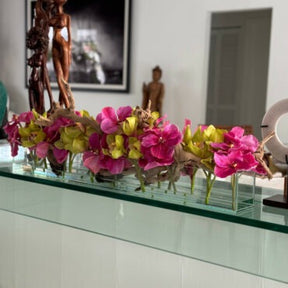 Vaso de Vidro Casa Moderna com Vandas Rosas e Cymbidiums Verdes