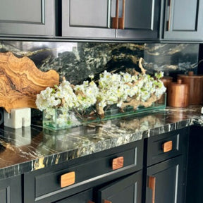 Vaso de Vidro Casa Moderna com Flores de Cerejeira