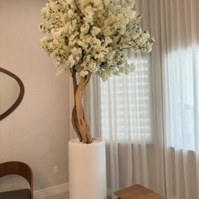 Cachepô St. Tropez Bege Fosco com Árvore de Flores de Cerejeira Branca Sob Medida