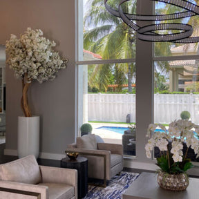 Cachepô St. Tropez Bege Fosco com Árvore de Flores de Cerejeira Branca Sob Medida