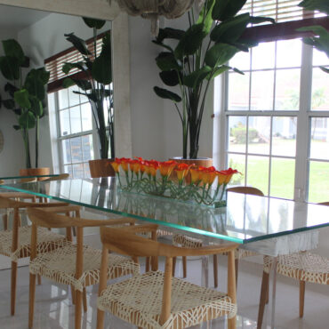 Cachepô de vidro Casa Moderna com Lírios Calla Manga