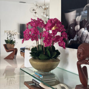 Vaso Blaze Bowl com Orquídeas Phalaenopsis Rosas