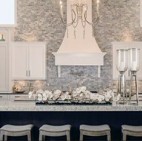 Cachepô de vidro Casa Moderna com Orquídeas Brancas